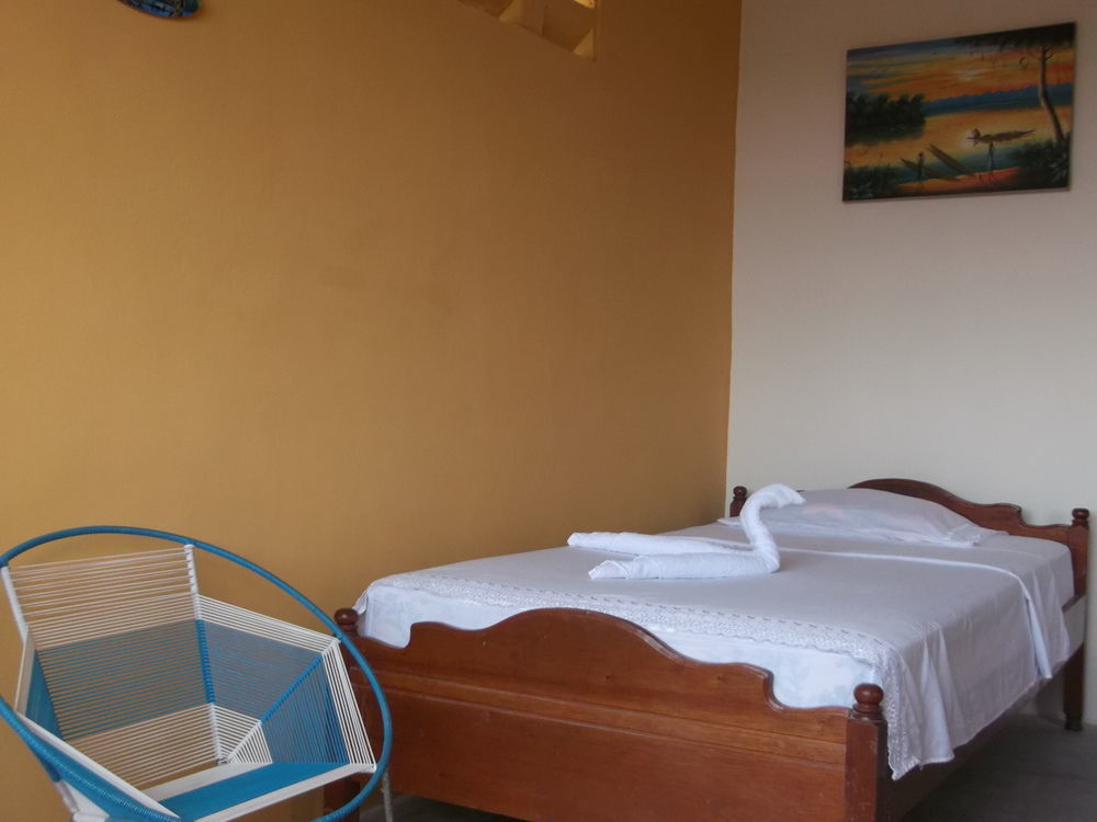 איקיטוס Amazon House Hostel מראה חיצוני תמונה